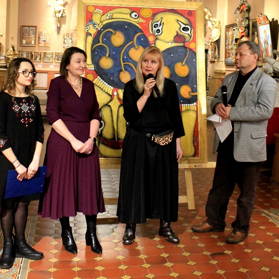 «Я Україні даю те, чого не має жоден інший народ», – як в Івано-Франківську презентували виставку робіт Емми Андієвської